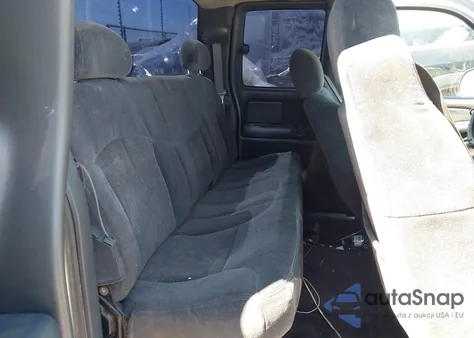 2001 Chevrolet Silverado 1500 Ls from USA, damaged, VIN 2GCEC19V911102937